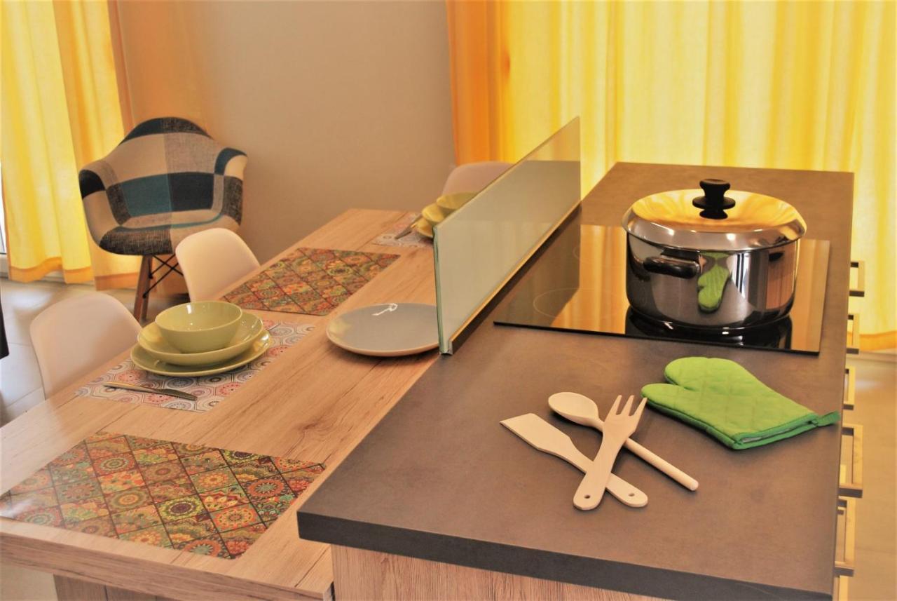 Q Luxury Rooms Paleros エクステリア 写真