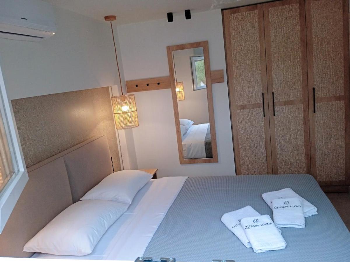 Q Luxury Rooms Paleros エクステリア 写真